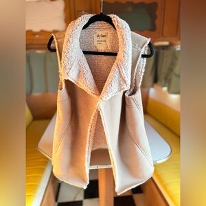 Dylan Beige Sherpa Women's Vest